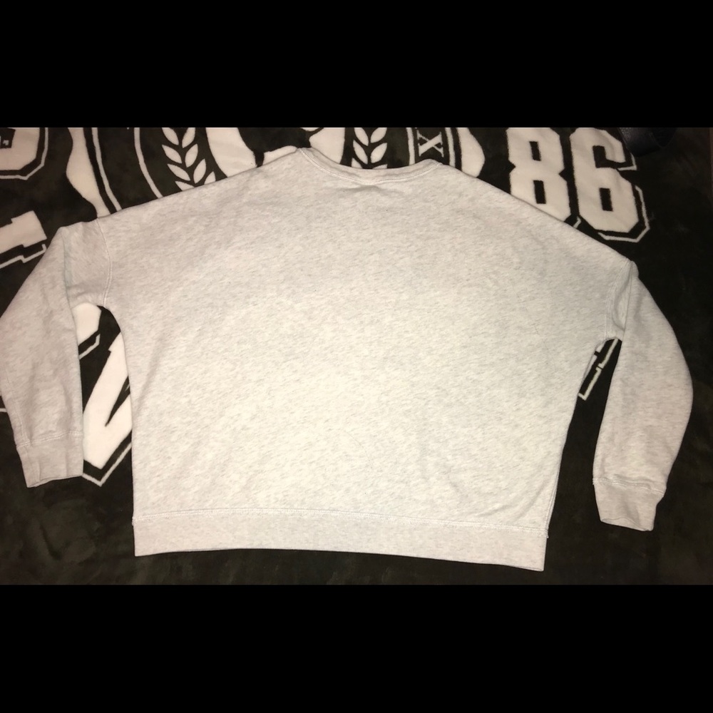 Abercrombie & Fitch sweatshirt. - Picture 2 of 7